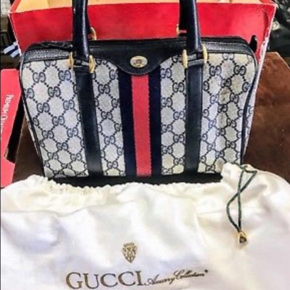 WOW! BEAUTIFUL, Unusual Gucci ❤️🎁 💯 % Authentic